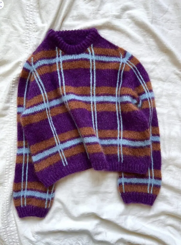 Ceallaigh Sweater by Johanna Gehrisch 1