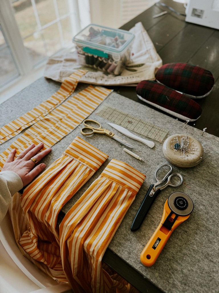 Rose raglan button up